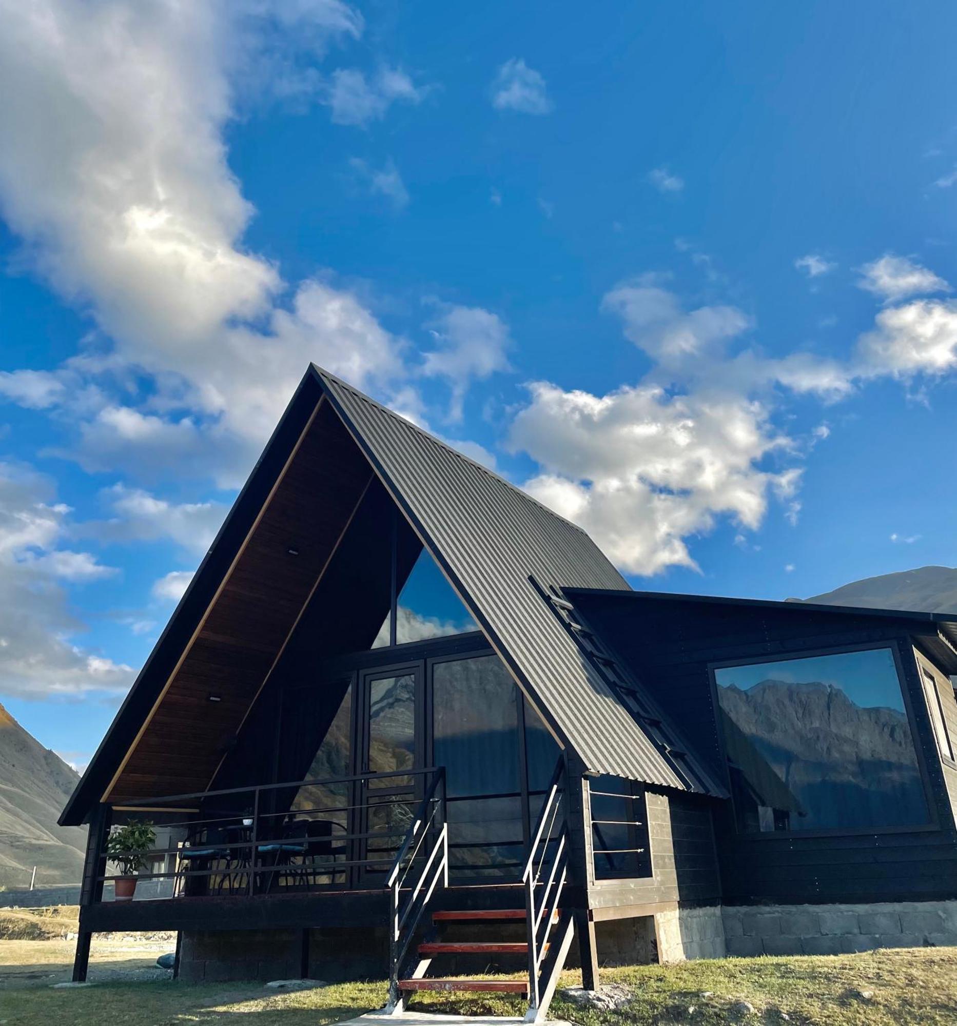 Villa Wildwood Kazbegi Esterno foto